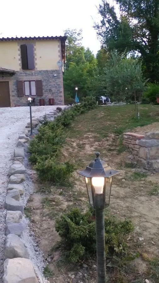 Ferienwohnung Il Gelso Rosso Comunanza Exterior foto